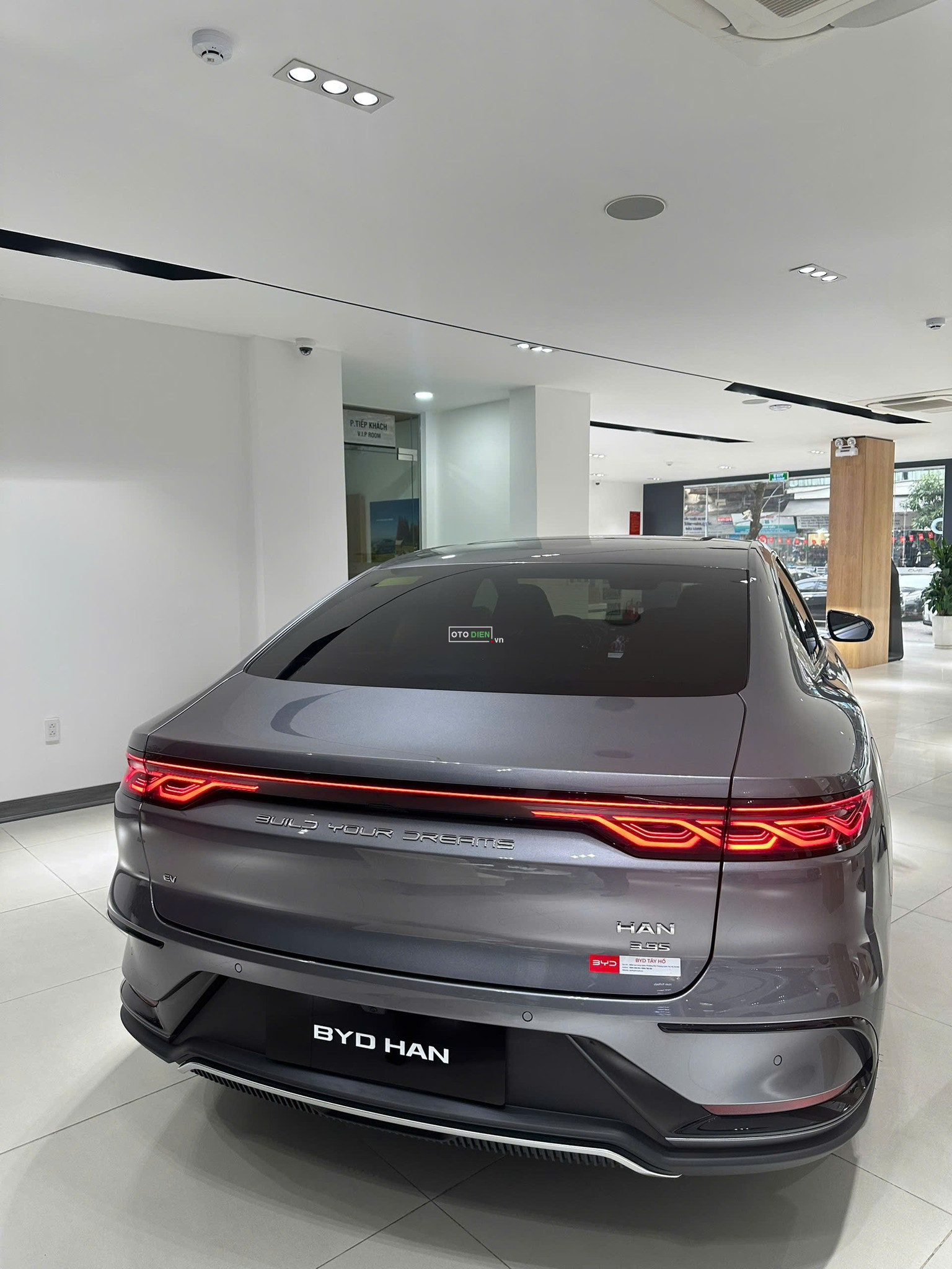 Hình ảnh đuôi xe BYD Han